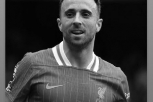 500万彩票网-安息吧兄弟！皇马中场琼阿梅尼社交媒体悼念若塔