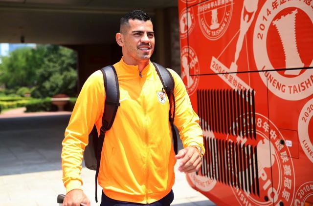 泰山西征上演“似是故人来” 崔康熙正谋求战术变革